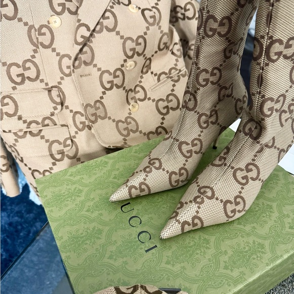 Gucci x Balenciaga
GG Logo Neoprene Sock Boots
Women's Size 36-36,5 37 - Picture 10 of 11